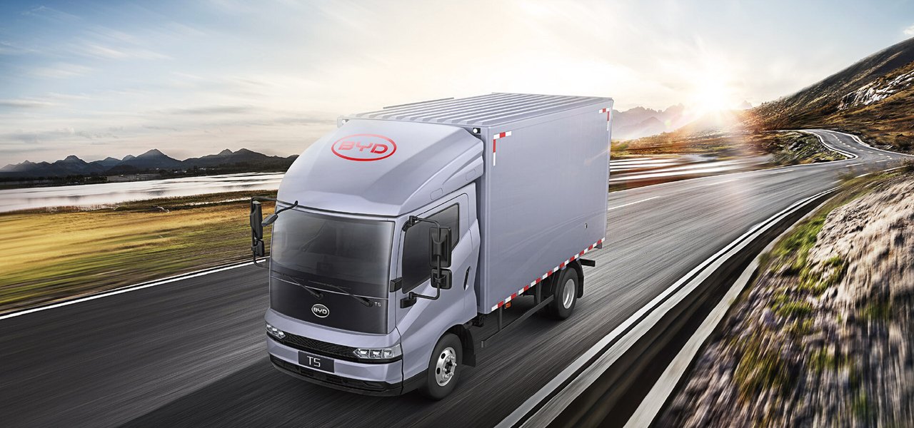 T5EV 山区版 纯电轻卡车型外观示意